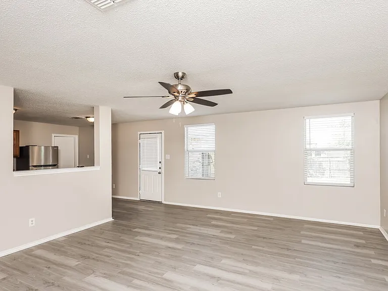 2909 Paint Brush Pl — Photo 6