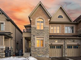 28 Dolobram Trl, Brampton, ON L7A 4Y1