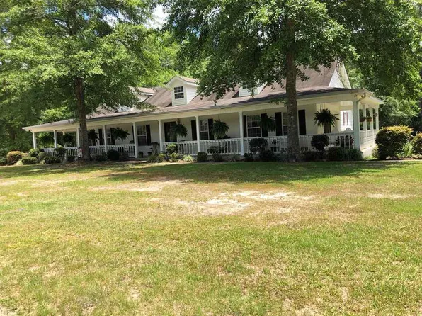 405 Oakwood Dr, Opp, AL 36467