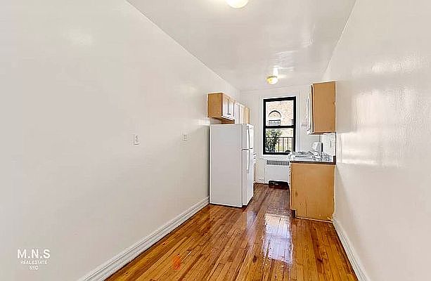 1st image of 175-05 87th Dr #5