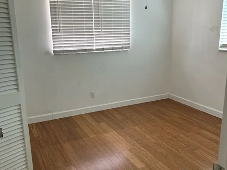 656 Palm View Dr #4 — Photo 13