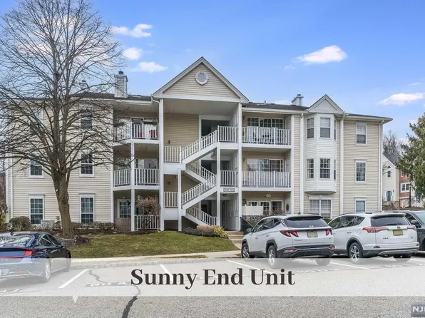 1212 Sycamore Ln, Mahwah, NJ 07430