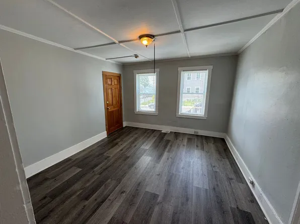 103 Portland St APT 1, Haverhill, MA 01830