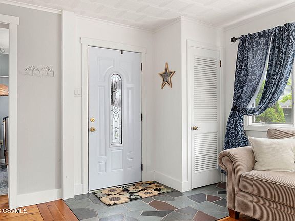 4th image of 44 N 8th St