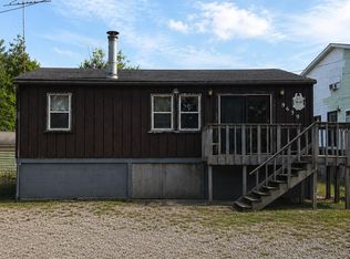 9639 Willow Ln, Huron, OH 44839