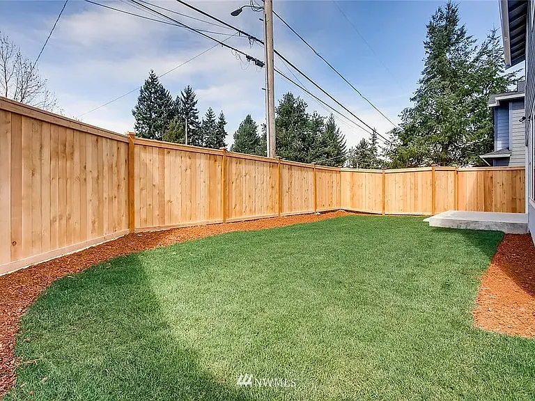 318 SW 106th St — Photo 24