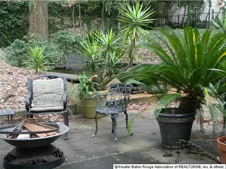 1503 Stanford Ave — Photo 14