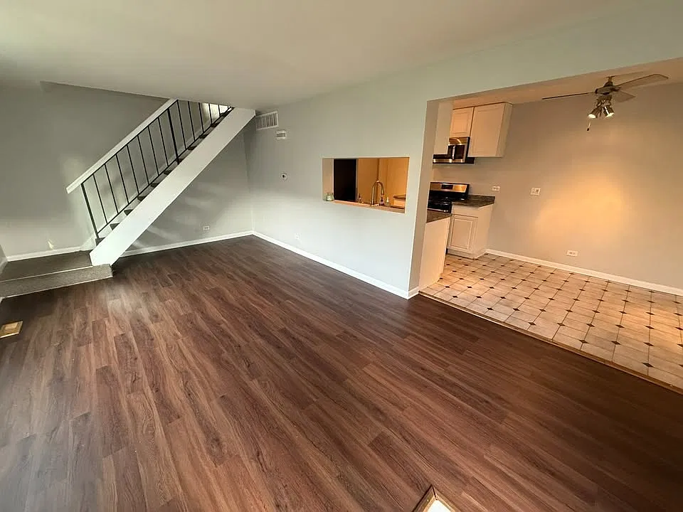 2 bed, 1.5 bath, 1012 sqft, $2,150 — Photo 1