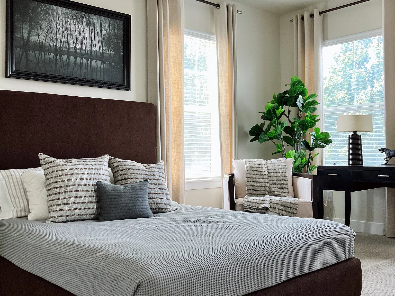 Riverwalk Apartments — Photo 3