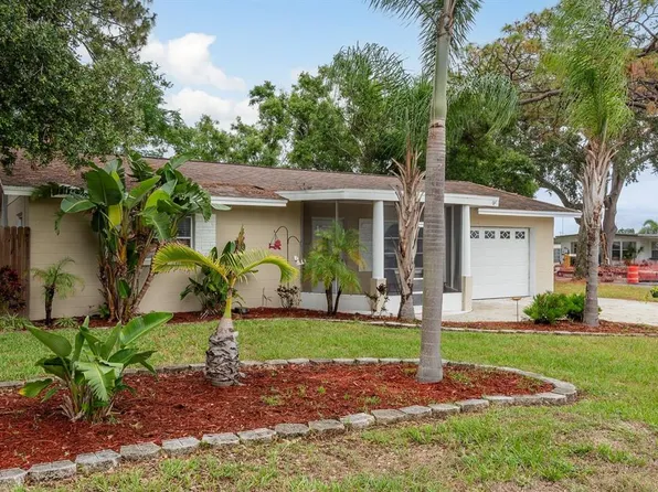10623 103rd St, Largo, FL 33773
