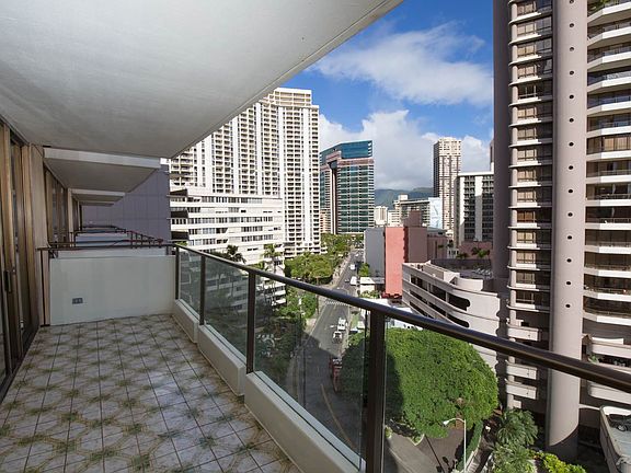 View looking down Ena Rd.