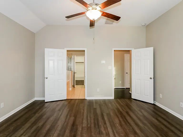 18746 Majestic Vista Ln — Photo 10