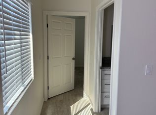 2324 N Kern St #B, Bakersfield, CA 93305