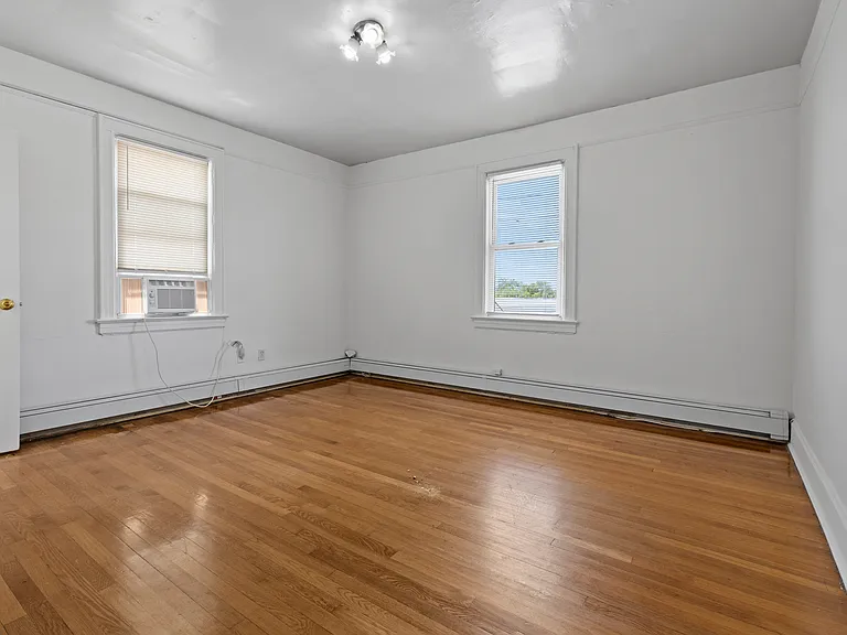 245 W Walnut St #2 — Photo 21
