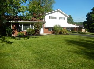 113 Singer Way, Ligonier, PA 15658