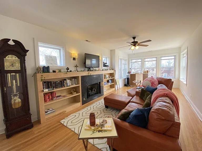 4435-37 W Gunnison St #3E — Photo 6