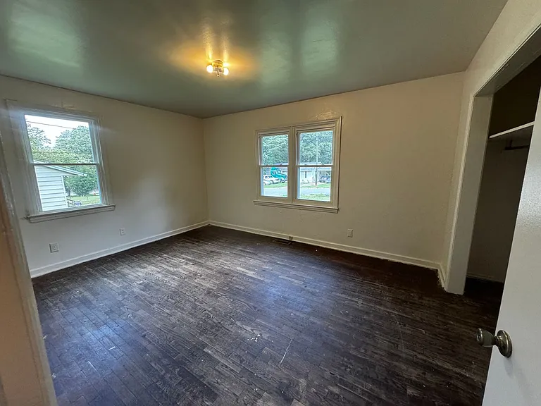 109 Felter St — Photo 12