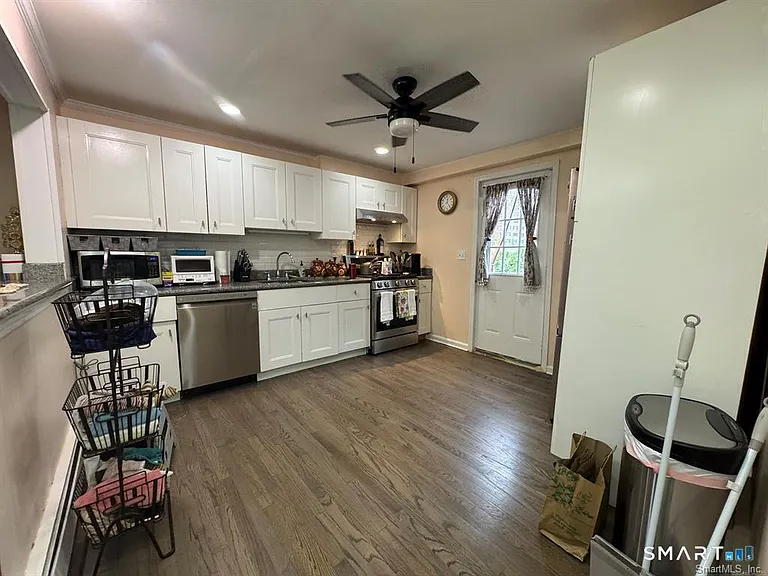 165 Greenfield Dr — Photo 21