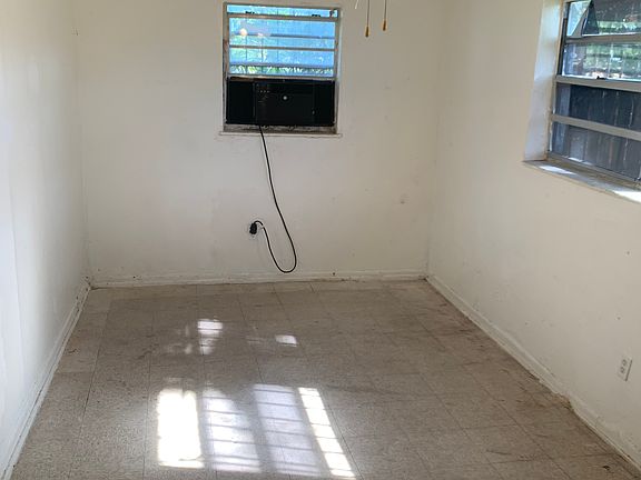 3rd image of 1124 NW 112th Ter Unit C