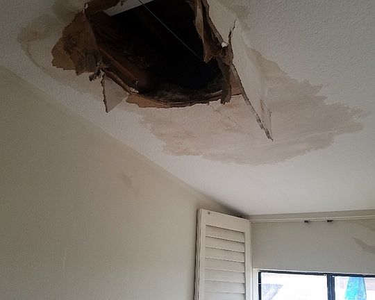 3rd image of 2460 Aaron St