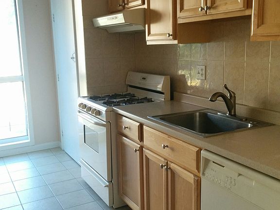 4th image of 5608 Bismach Dr