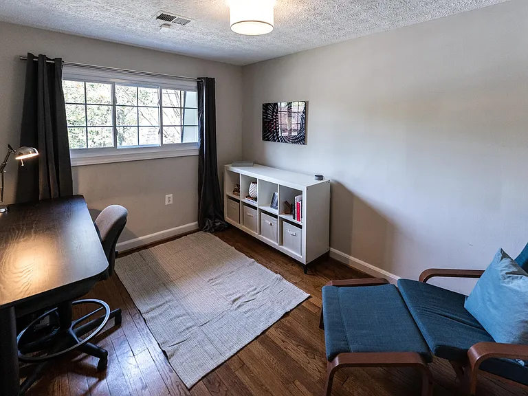 202 S Virginia Ave — Photo 17