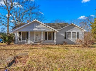 5850 Old Rural Hall Rd, Winston Salem, NC 27105