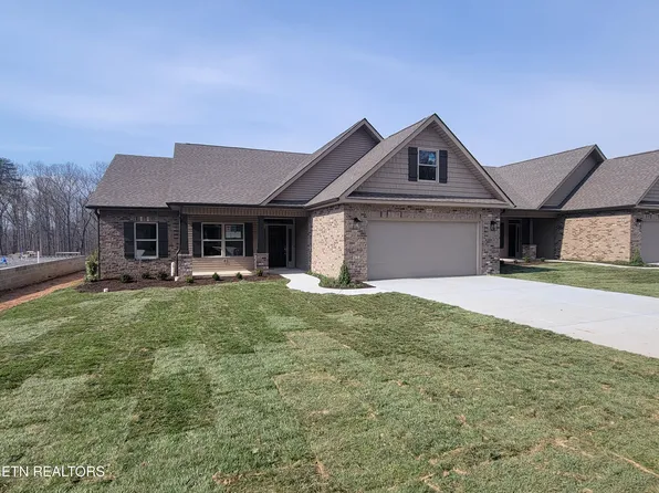 1331 Kenzi Rose Ln, Knoxville, TN 37918