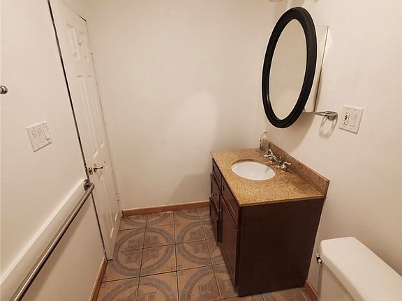 3rd image of 1144 E 65th St