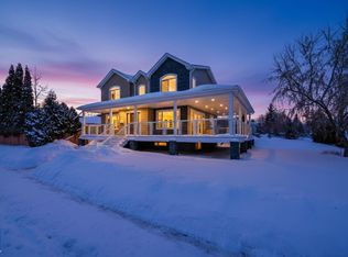 9714 87th St NW, Edmonton, AB T6C 3J3