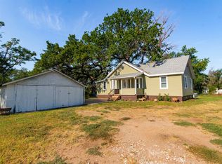 1207 W 2nd Ave, Hutchinson, KS 67501