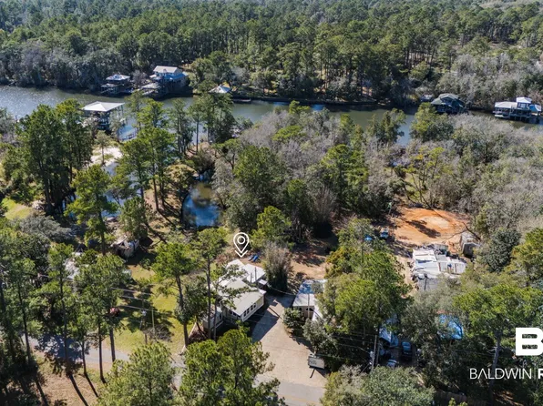 15565 Juniper Ln, Summerdale, AL 36580