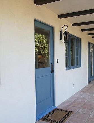 5th image of 415 E Micheltorena St #5