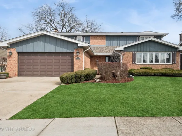 7714 Arcadia St, Morton Grove, IL 60053