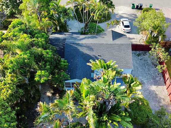 5th image of 5842 SW 60th St #A
