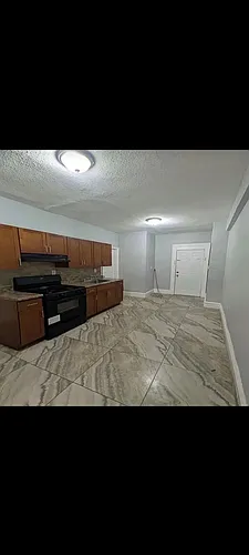 201 Shephard Ave #102A Photo 1