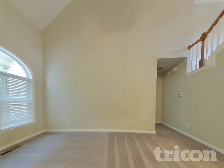 52 Paddington Pl — Photo 2