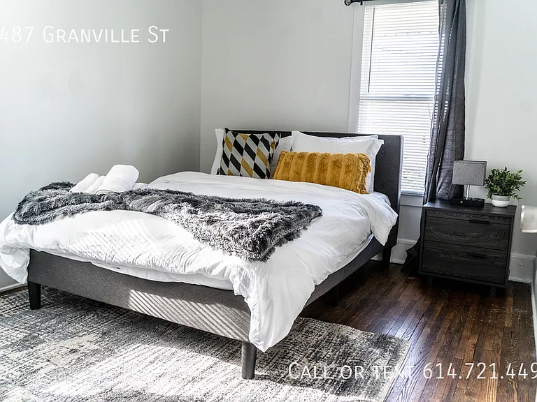 1487 Granville St — Photo 122