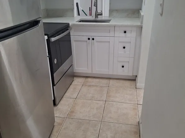 830 N Riverside Dr APT 101, Pompano Beach, FL 33062