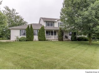 8734 N State Route 124, Sherman, IL 62684
