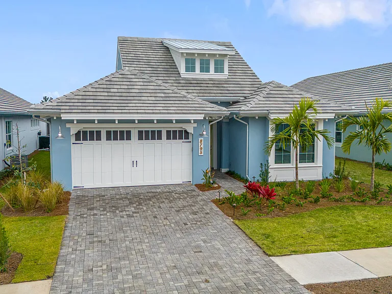 8795 Calypso Ct — Photo 5