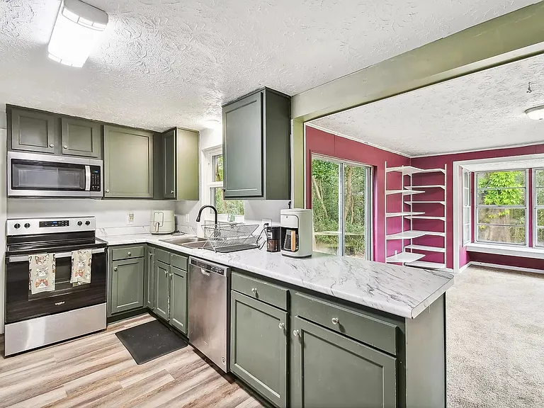 8657 Moss Haven Rd — Photo 4