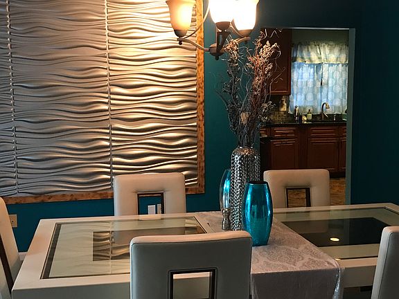 DN room with 3D wall