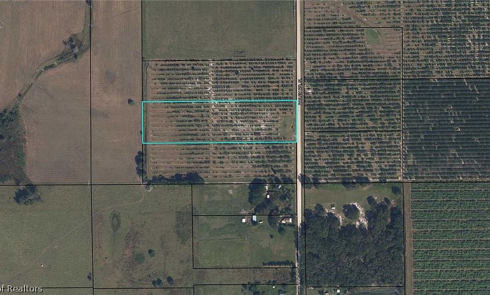 1st image of 421 N Bailey Rd
