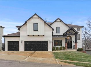 5712 Thousand Oaks Dr, Parkville, MO 64152