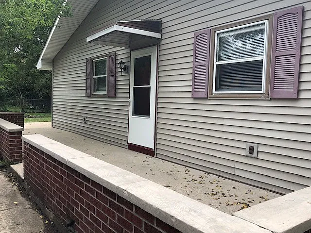 Single Family Home; Close to Lake — Photo 1