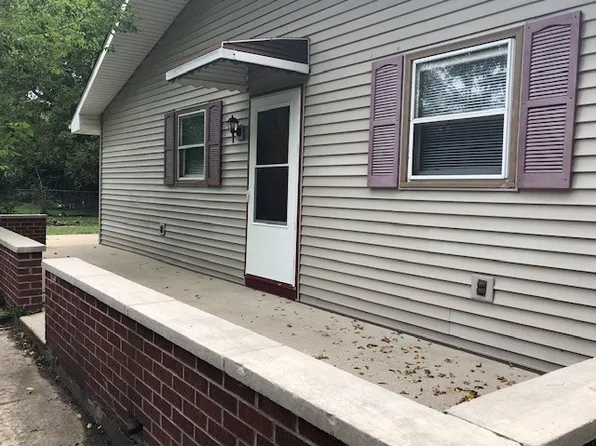 8301 Park St, Burlington, WI 53105