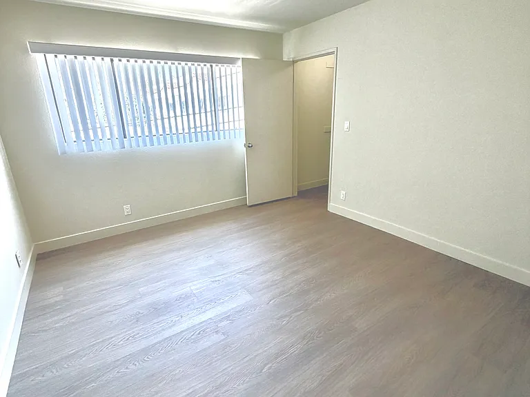 1749 Federal Ave #9 — Photo 13