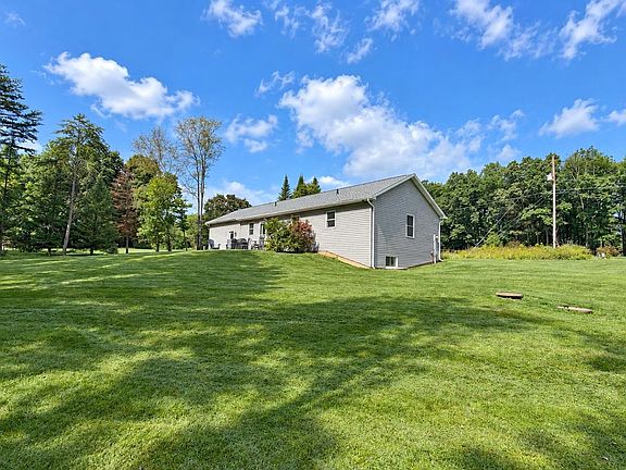 2nd image of 29 Watson Dr