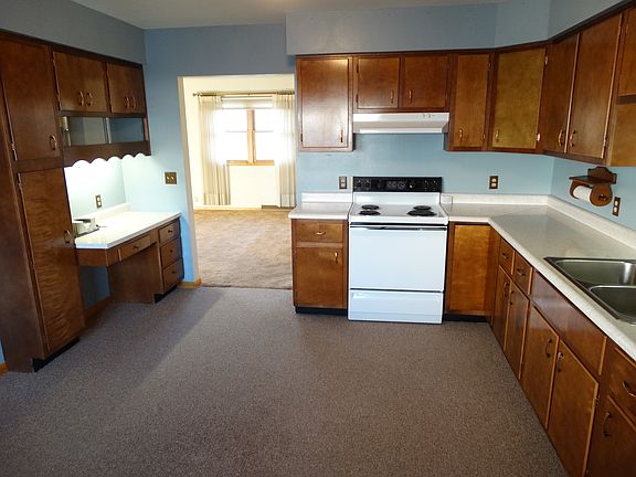 4th image of 303 G Ave